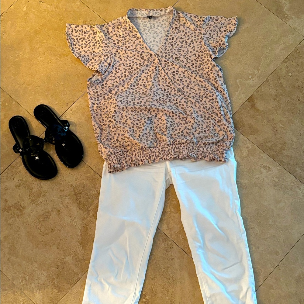 Barely worn Adrianna Papell flutter sleeve blouse